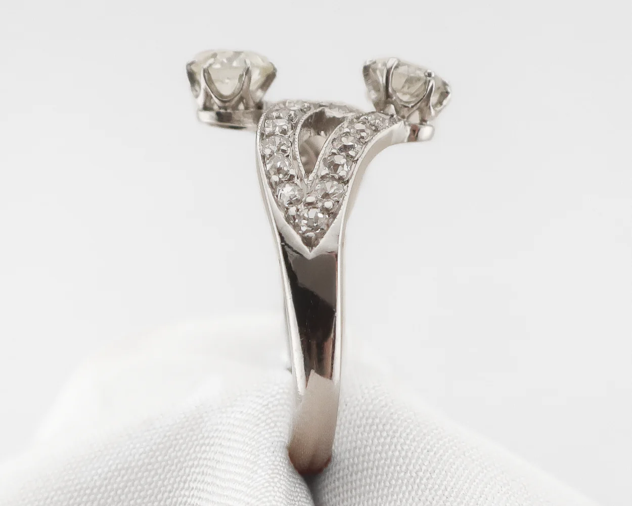 1930s Openwork Diamond Ring - Image 2