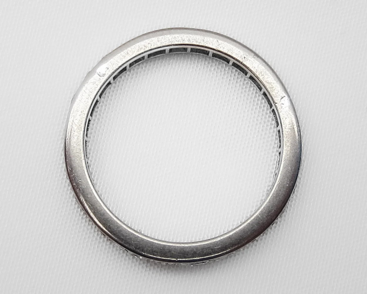 1960s Diamond Eternity Band - Image 4