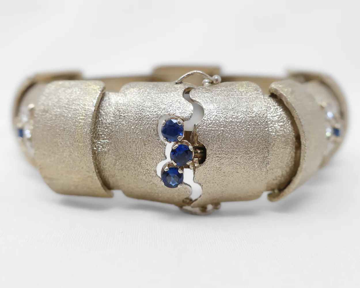 1960s Diamond & Sapphire Fancy Link Bracelet - Image 3