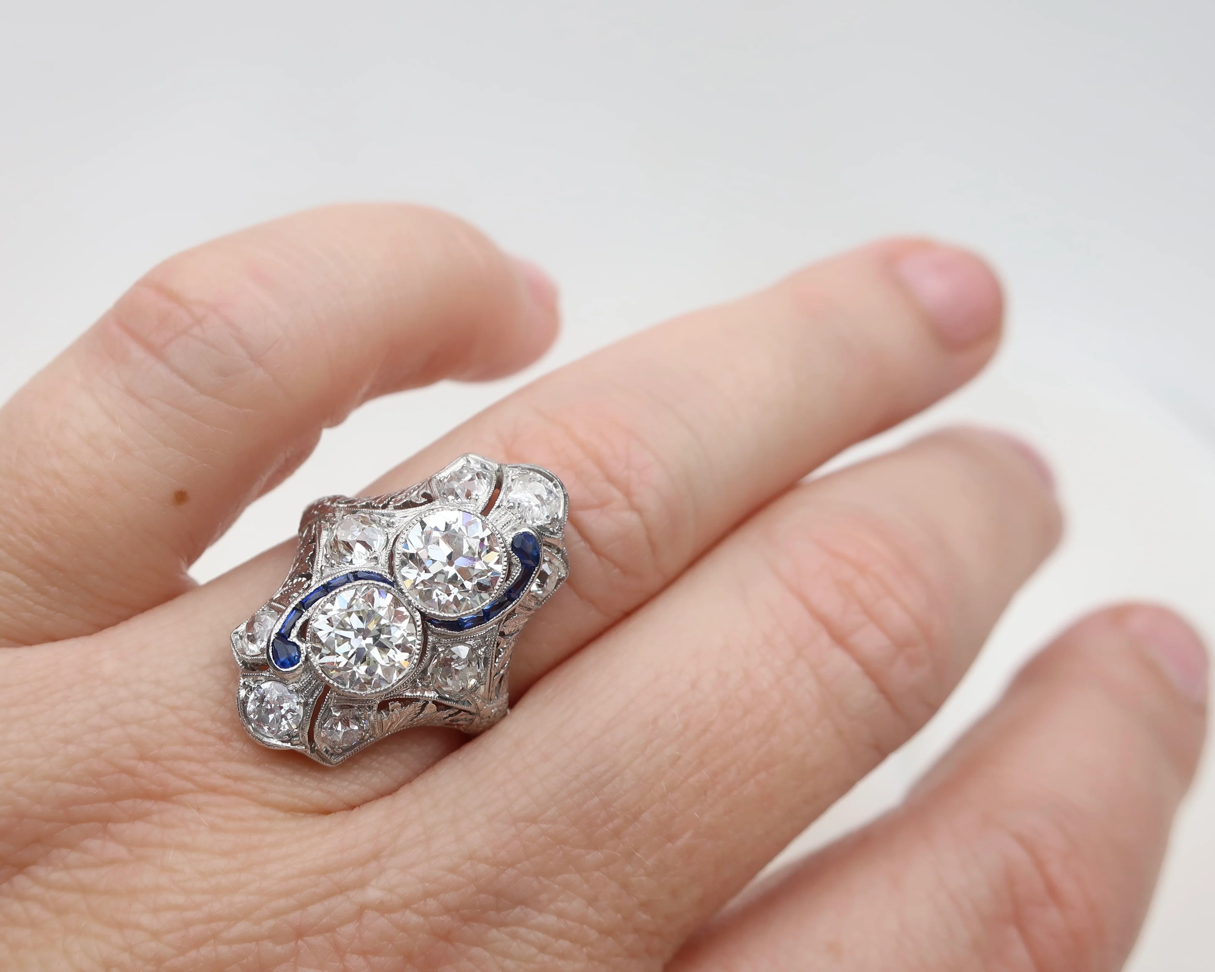 Art Deco North-South Diamond & Sapphire Cocktail Ring - Image 3