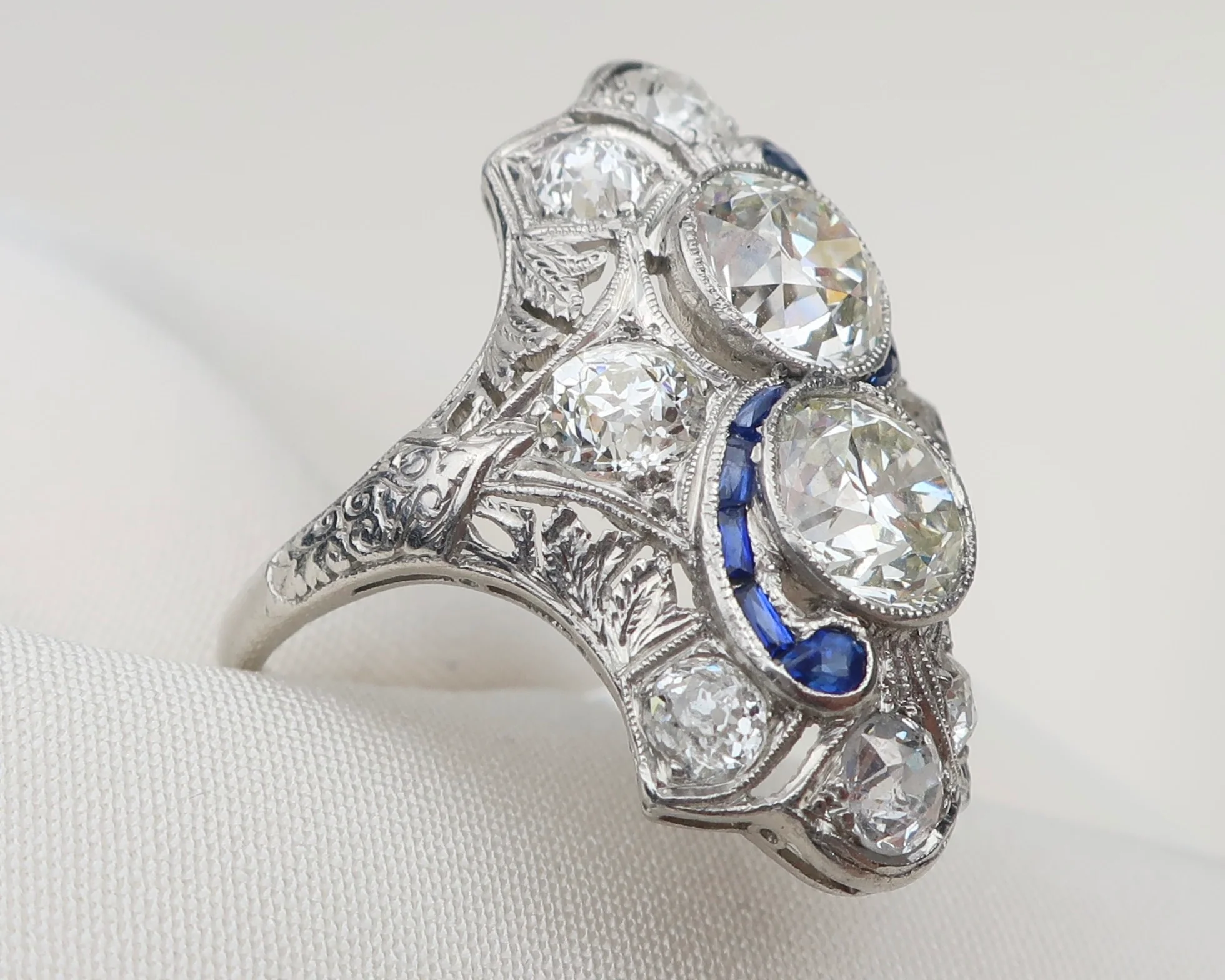 Art Deco North-South Diamond & Sapphire Cocktail Ring - Image 5