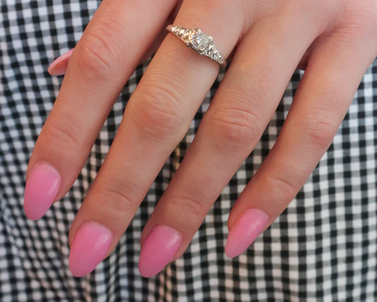 Art Deco Mine-Cut Diamond Ring - Image 4