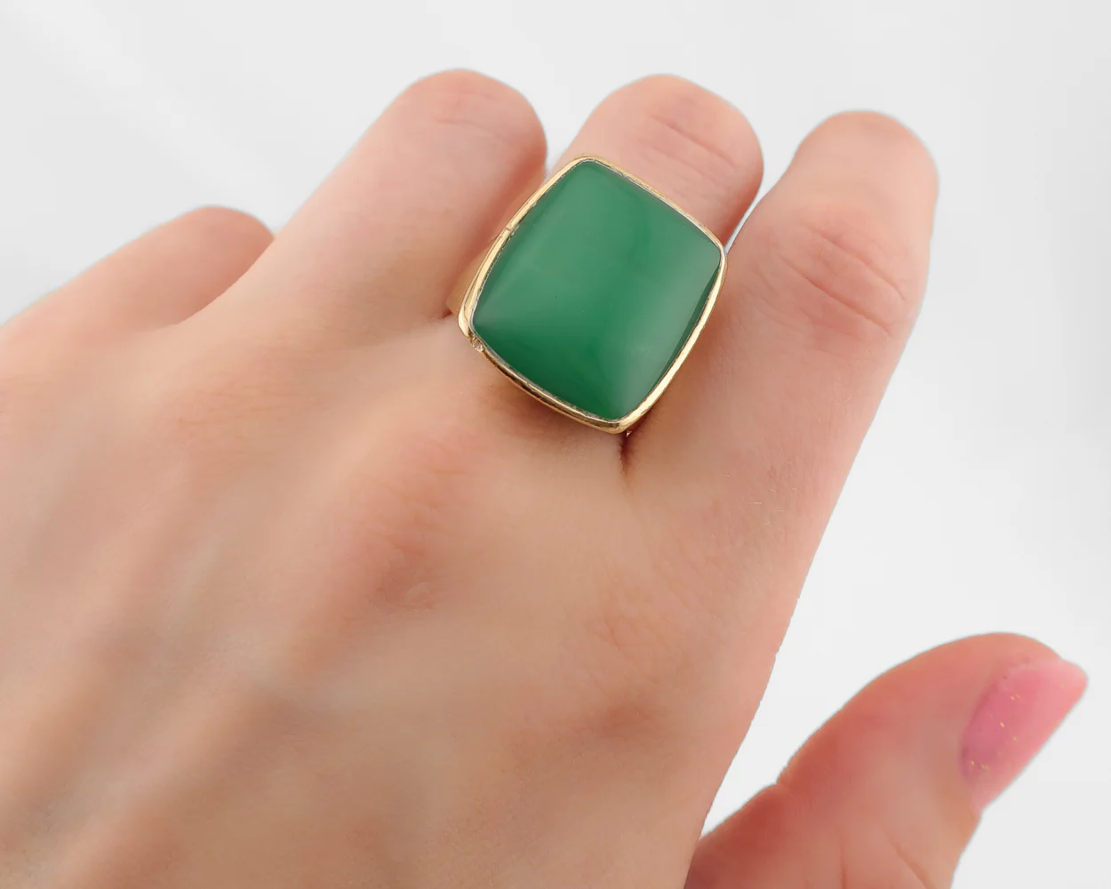Vintage Chrysoprase Cabochon Ring - Image 3