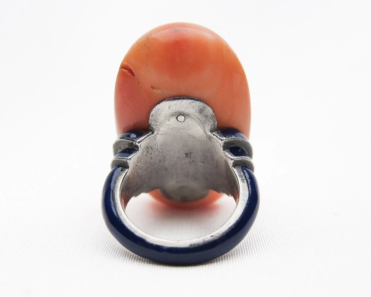 Coral and Enamel Art Deco Cocktail Ring - Image 4