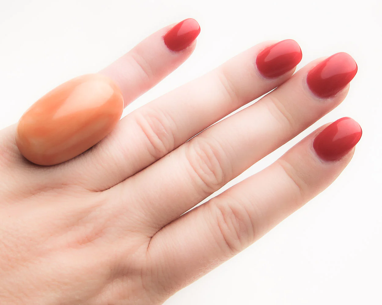 Coral and Enamel Art Deco Cocktail Ring - Image 5