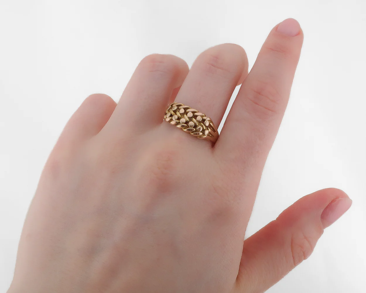 Dated 1890 Braided Keeper Ring - Image 4