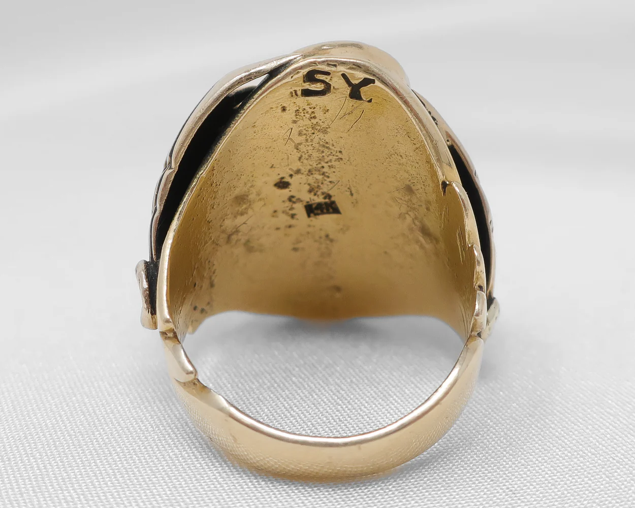 1960s Turquoise Ring with Feather Motifs - Image 3