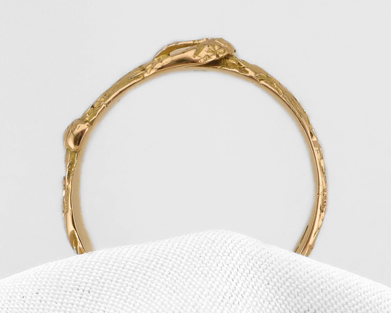 Edwardian Engraved Buckle Ring - Image 3