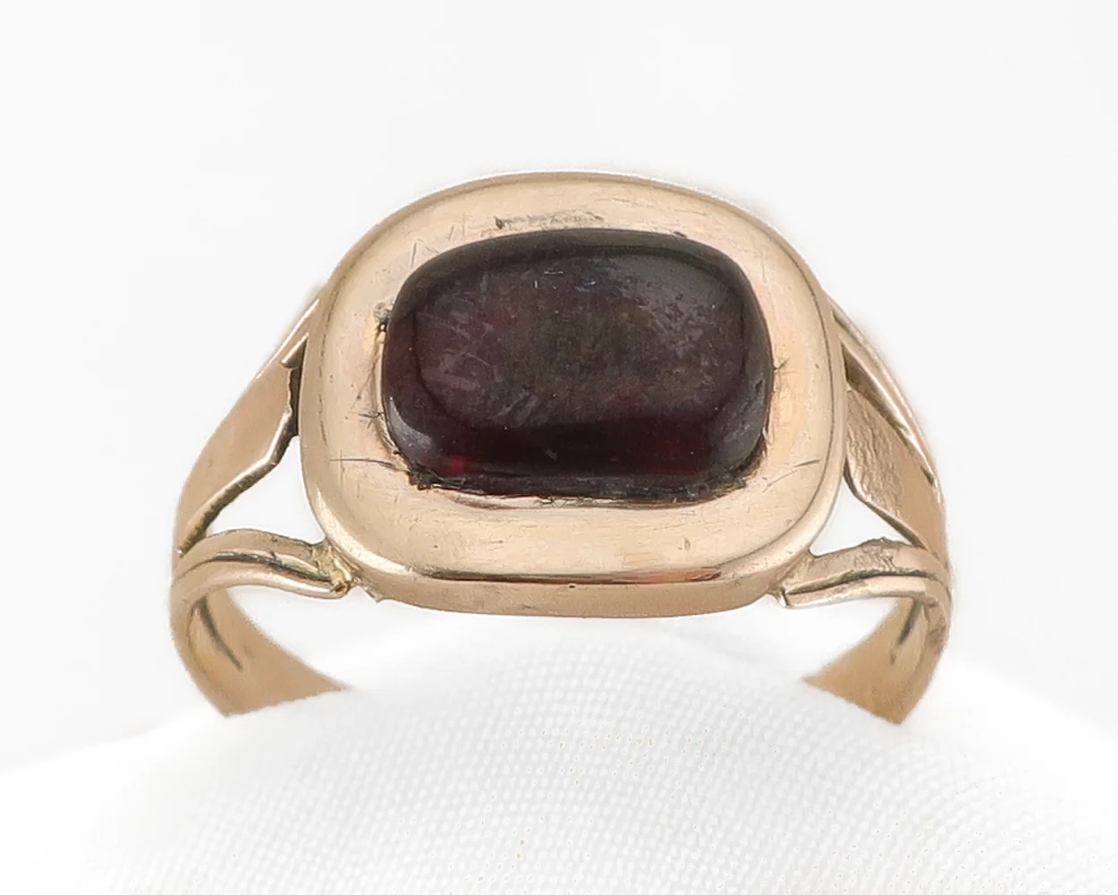 Garnet Memorial Ring Dated 1914