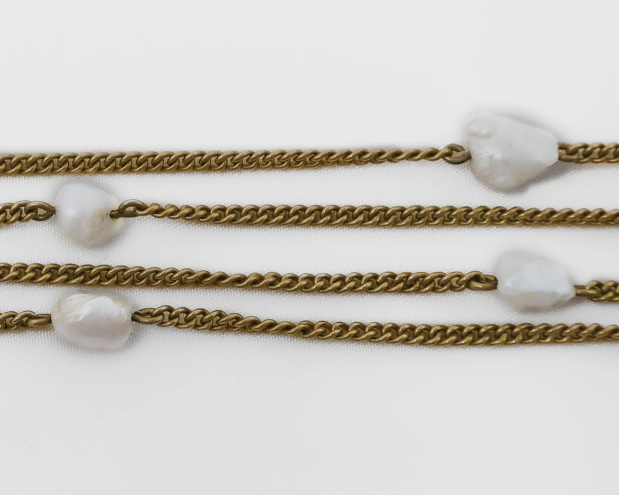 Victorian Gold Chain with Pearls - Image 3