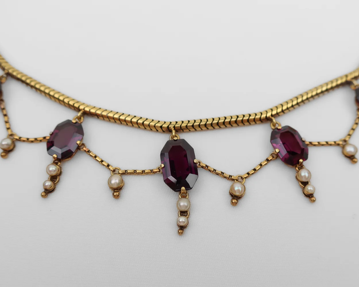 Victorian Grand Period Garnet Necklace - Image 2