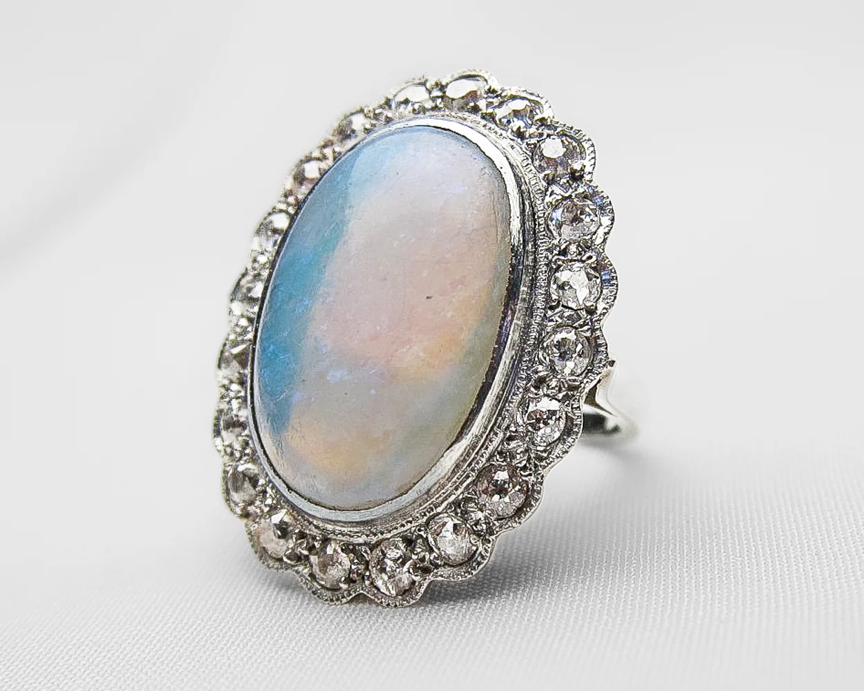 Midcentury French Opal & Diamond Ring - Image 4