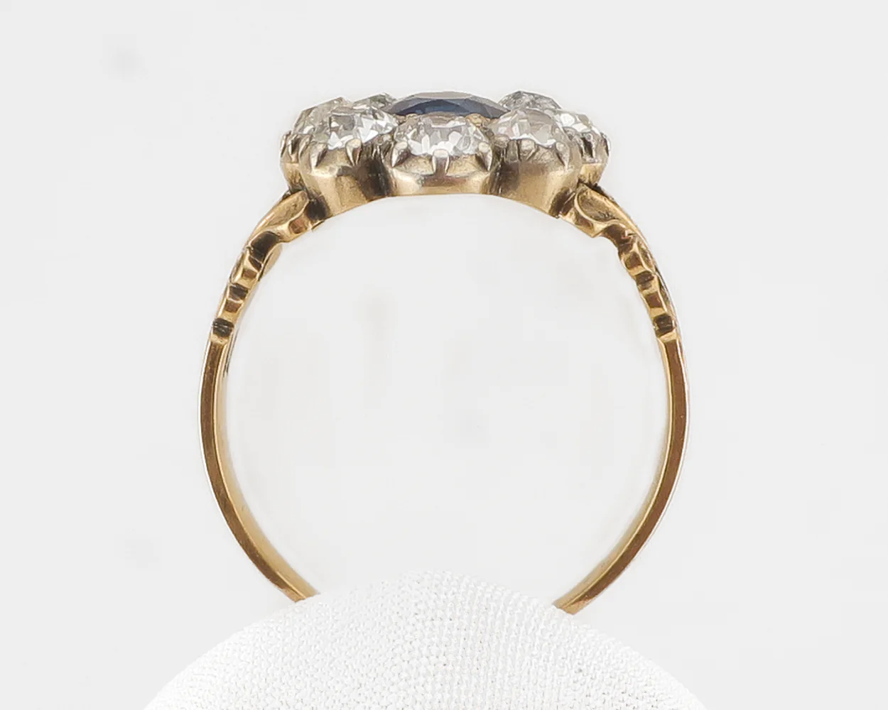 Mid-Victorian Sapphire & Diamond Ring - Image 2
