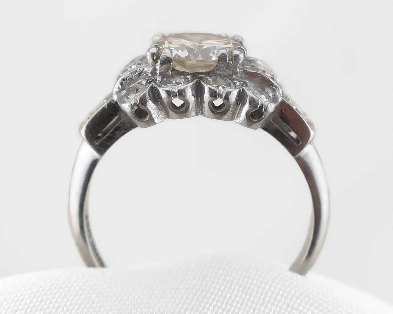 Midcentury Fancy Platinum Diamond Ring - Image 3