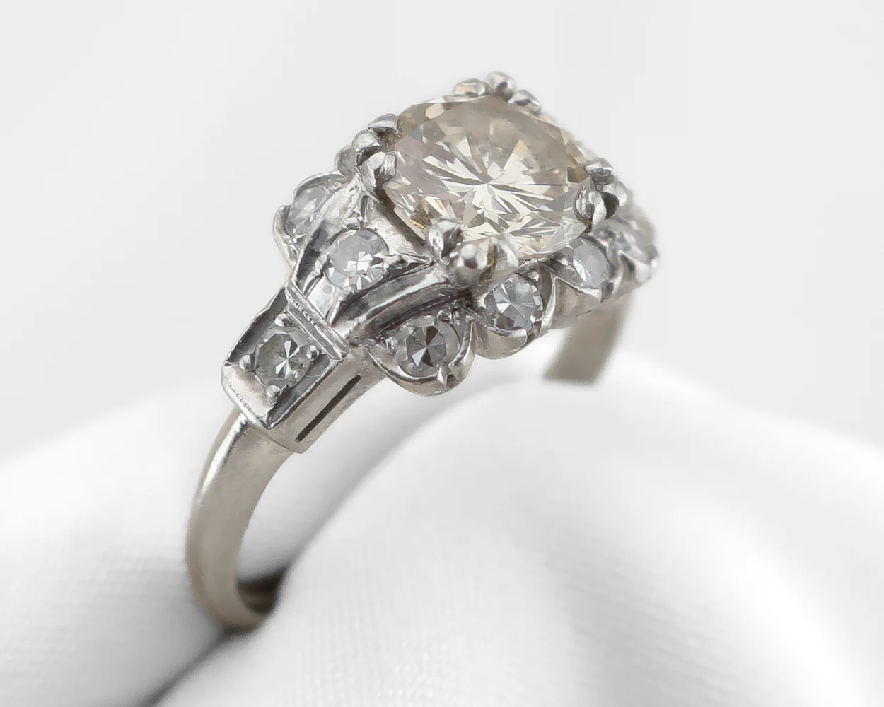 Midcentury Fancy Platinum Diamond Ring - Image 4