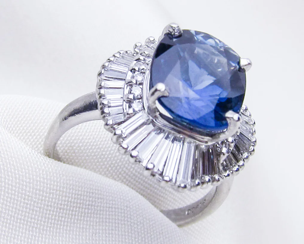 Midcentury 5.85-Carat Sapphire Ballerina Skirt Ring - Image 3