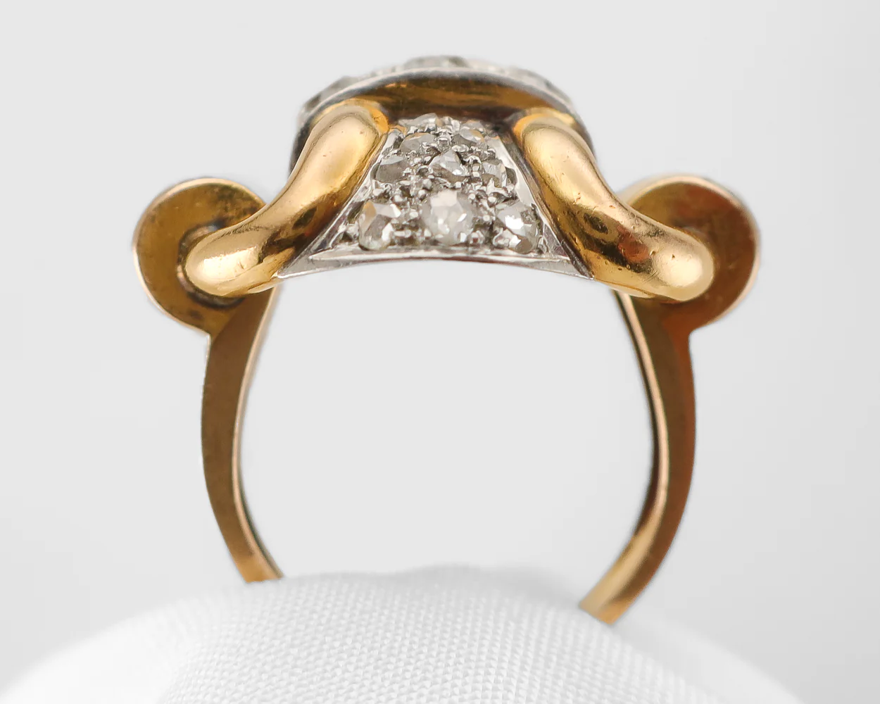Retro-Era French Platinum Diamond Ring - Image 4