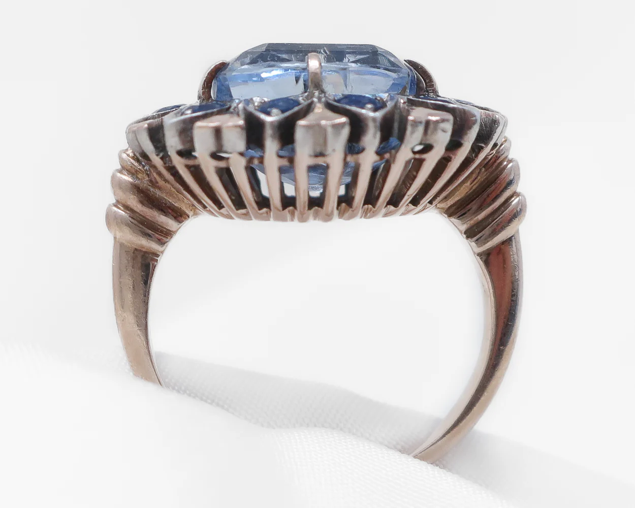 Retro No-Heat Sapphire Ring - Image 3