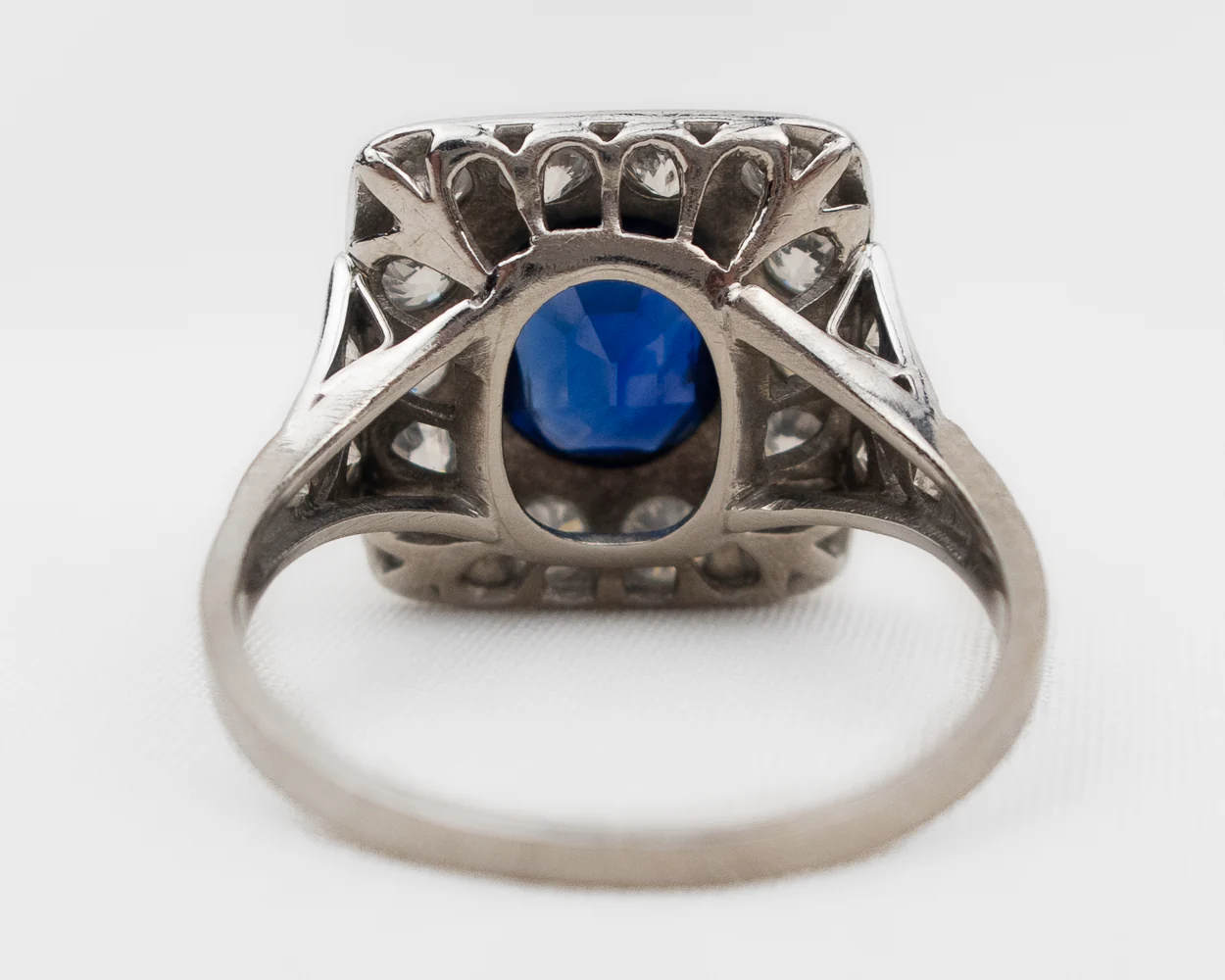 Art Deco Square Sapphire & Diamond Ring - Image 3
