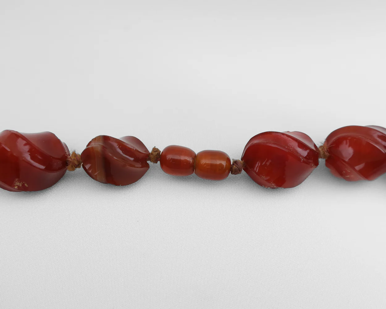 Victorian Carved Agate Necklace - Image 3