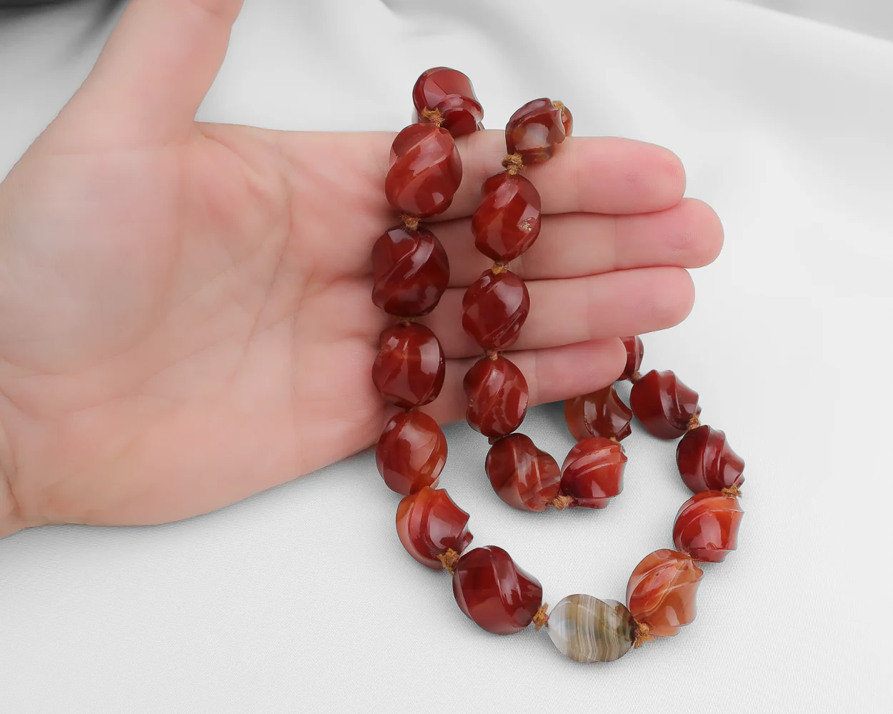 Victorian Carved Agate Necklace - Image 4