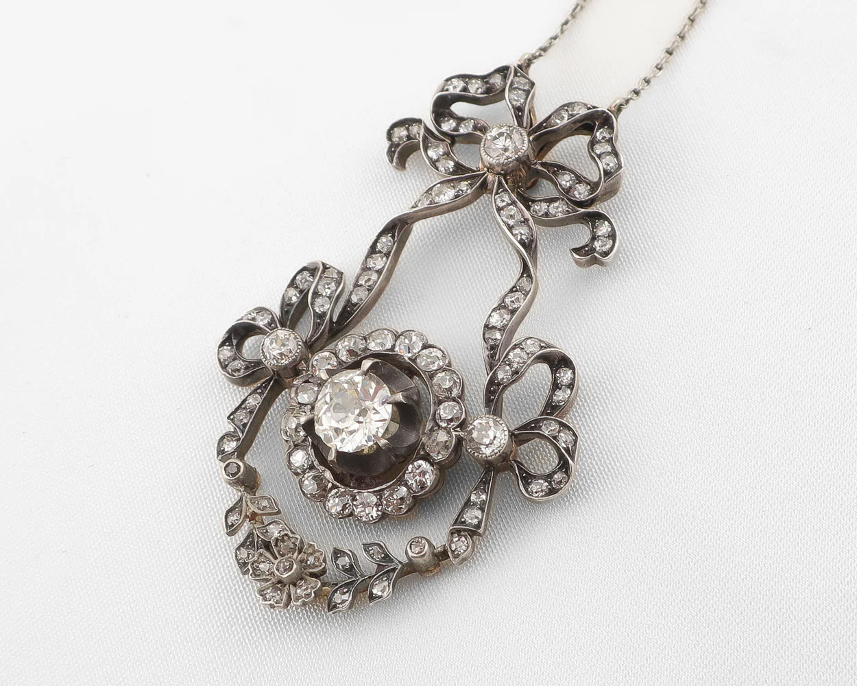 Late-Victorian Diamond Ribbon Pendant - Image 2