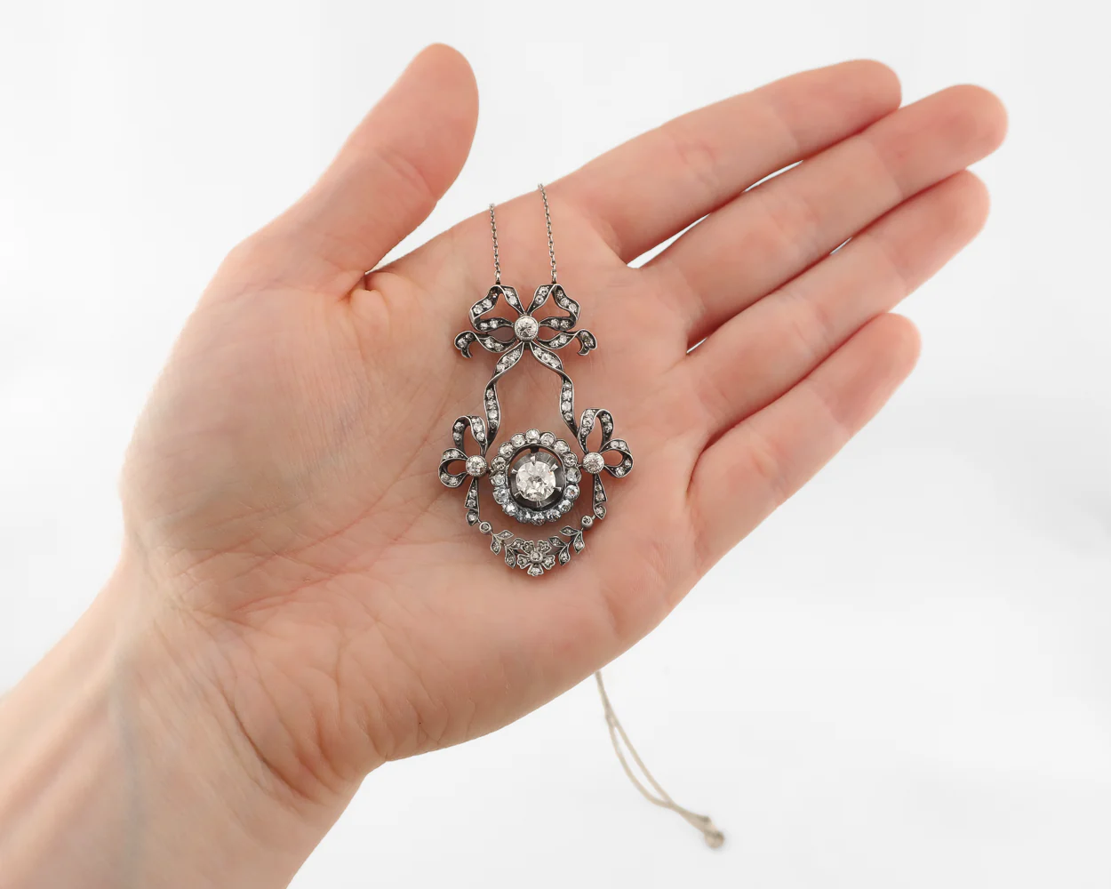 Late-Victorian Diamond Ribbon Pendant - Image 3