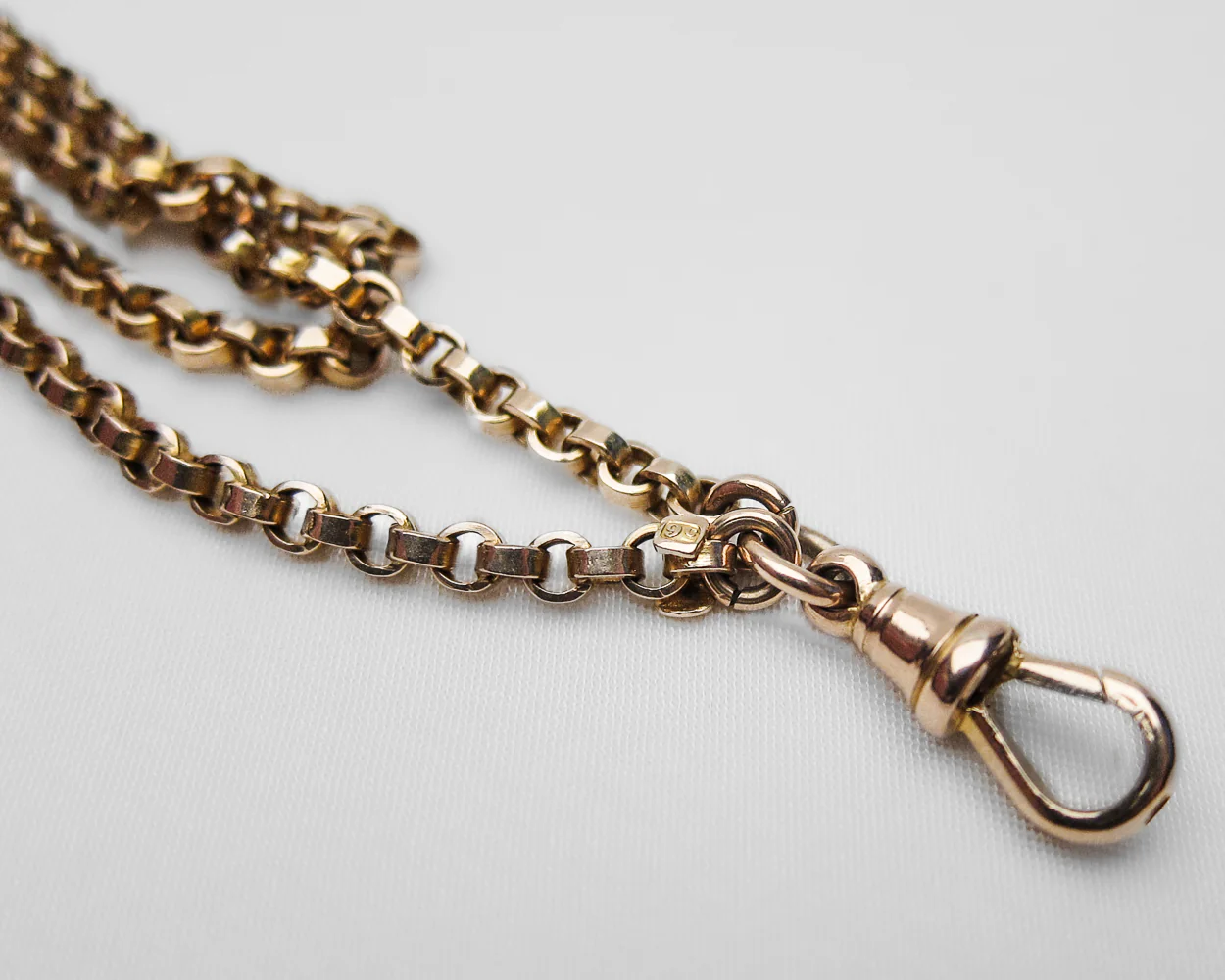 Victorian English 9KT Gold Chain - Image 3