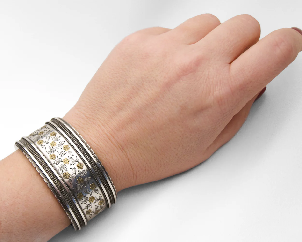 Victorian Engraved Floral Bangle - Image 2