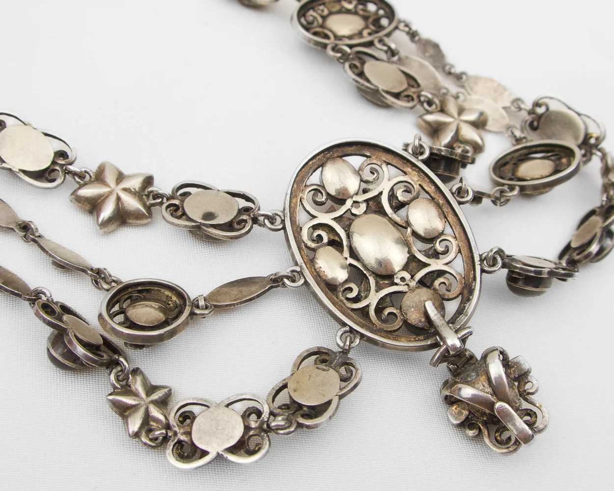 Victorian Garnet & Pearl Festoon Necklace - Image 5