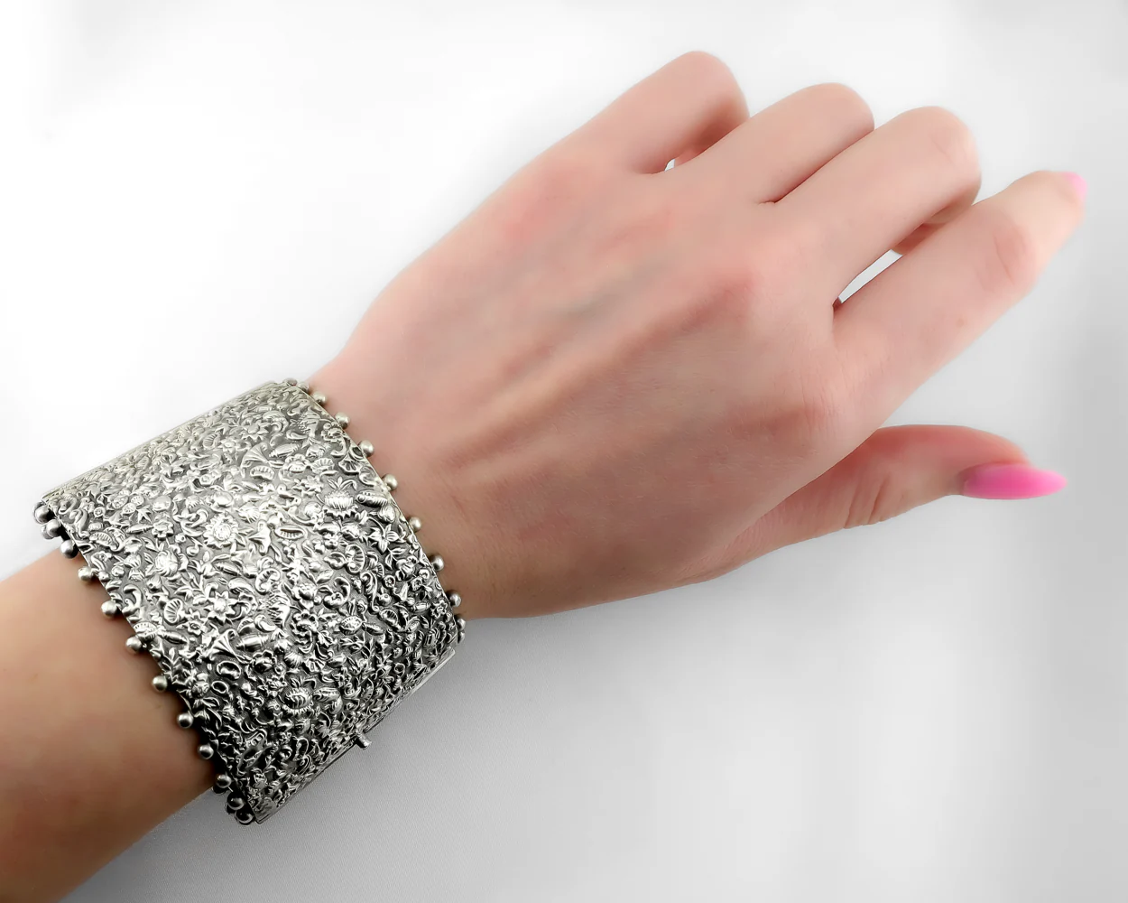 Victorian Silver Repousse Bangle - Image 4